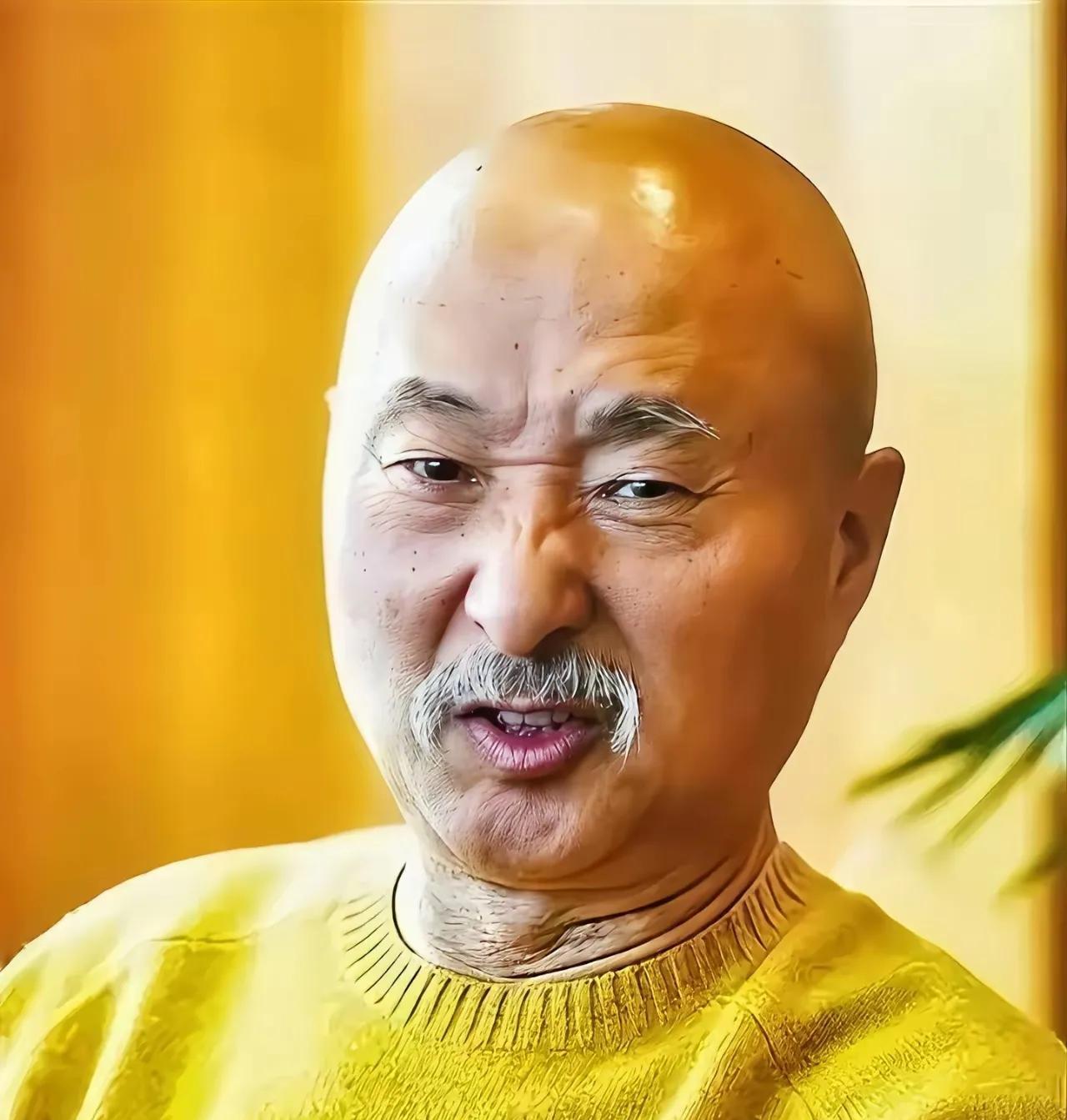 陈佩斯不仅终生热爱艺术，他在家还是个慈祥的好爷爷，多次鼓励儿子、儿媳生育，并承诺