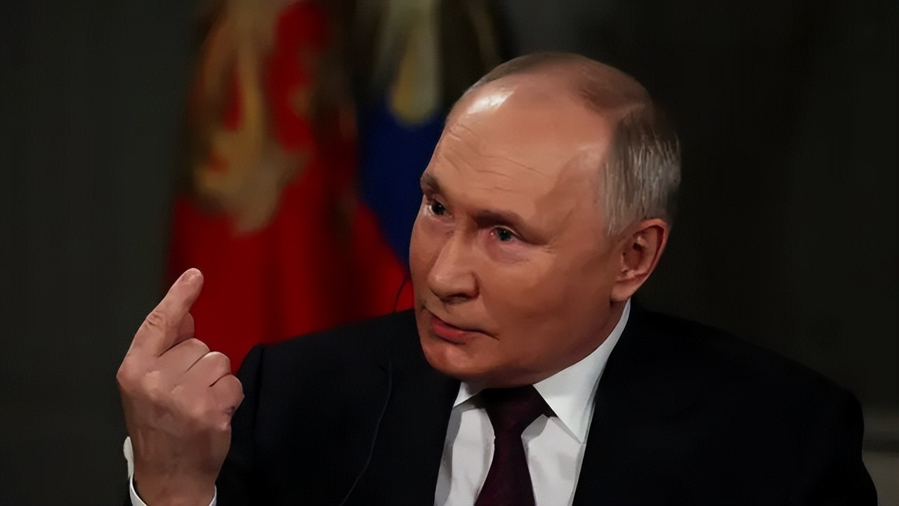 普京又搞事？死咬泽连斯基“不合法”，战时大选到底演给谁看？