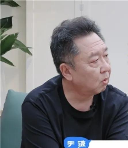 本以为喜剧就是让人傻乐，没想到于谦说喜剧内核是悲剧！ 仔细想想，那些逗乐的段子背