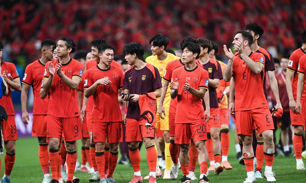 国足新任主帅10月之前应该会敲定……
足协宣布：10月和11月将进行热身赛，现正