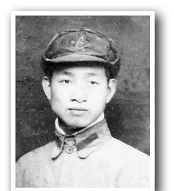 1937年，双面间谍“骷髅”企图刺杀朱老总，当他马上就要得手的时候，却有一人悄悄
