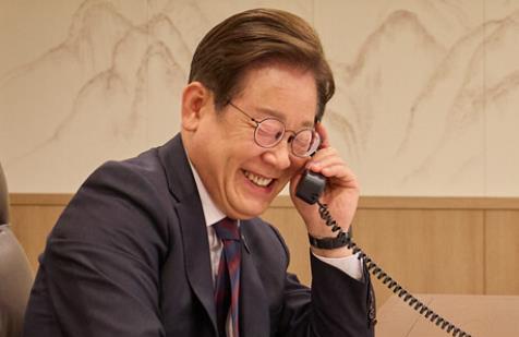 李在明“既要，又要”
公开对美国说不，又要和美保持亲密关系
称不想激怒中国，却提