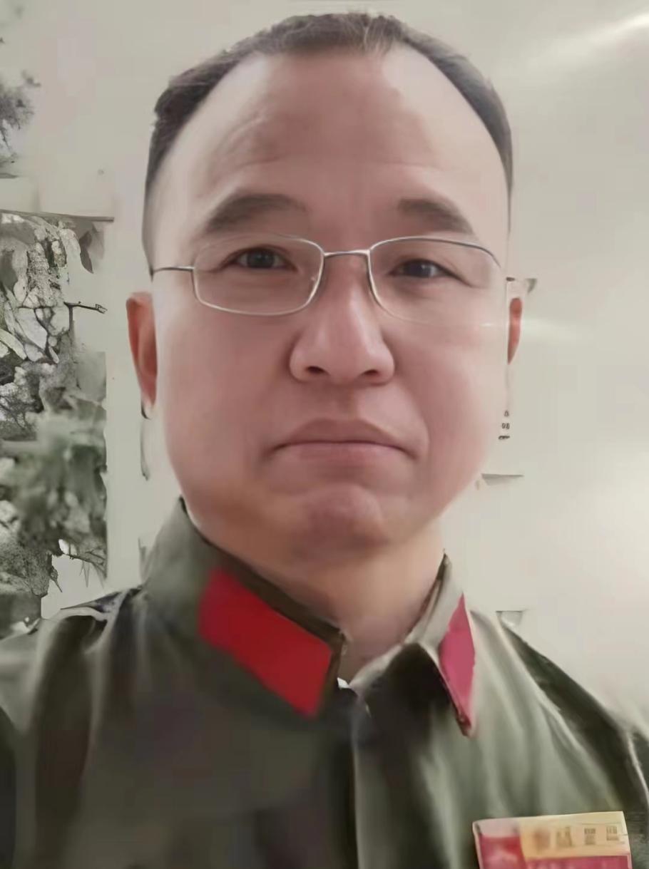 1984年，战士李陶雄中弹后抢救无效，壮烈牺牲。谁知，在战友们哀痛之际，李陶雄的