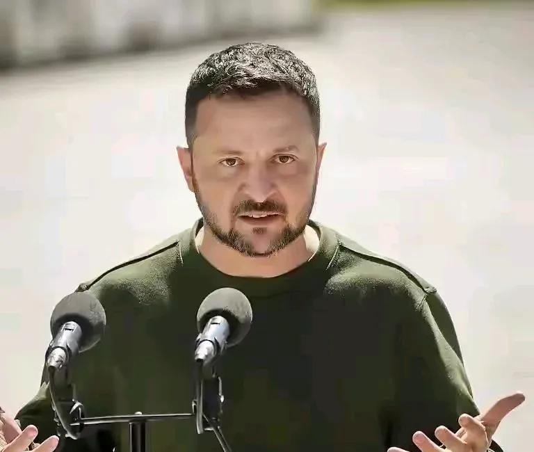 泽连斯基认识到谈判主动权已不在手





泽连斯基终于醒悟了？可惜，晚了！谈判