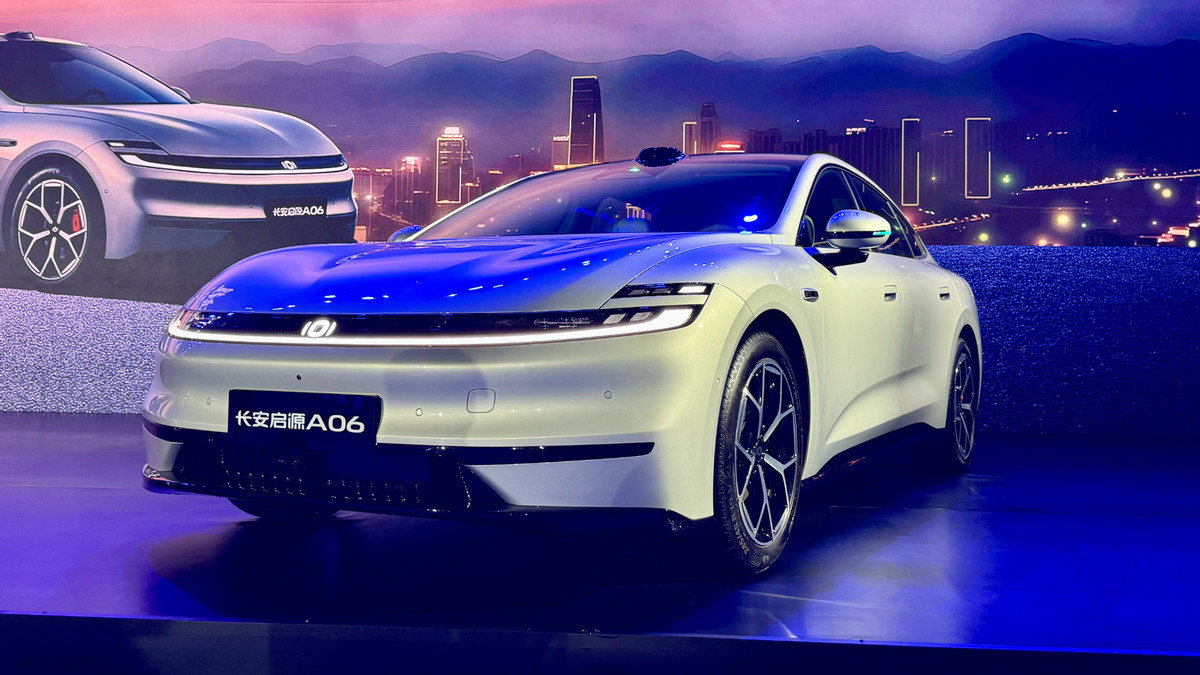 长安启源A06：天枢智驾+全铝悬架，15万以内谁能扛得住！