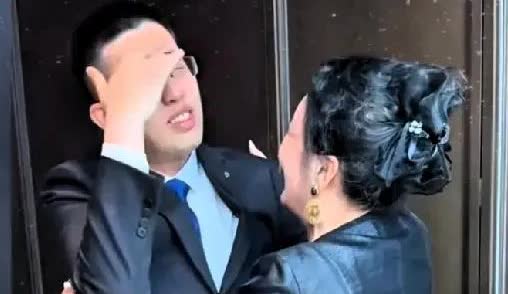 🌪️家人们破大防了！谁能想到10年前兰姐随手借给陌生人的8w块，今年直接化身救