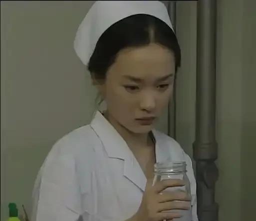 生活中
有这样一种人
在的时候
觉得有她没她无所谓
可当真正失去了
才觉得她的重