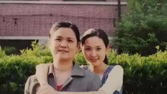 郭晓东回武汉丈母娘家，岳母给他熬藕汤，程莉莎娘家优渥住大别墅