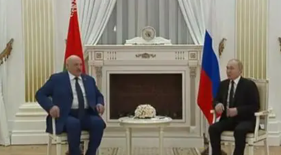 普京当着卢卡申科交了老底，“榛树”导弹与白俄罗斯有关白俄罗斯总统卢卡申科又去俄罗