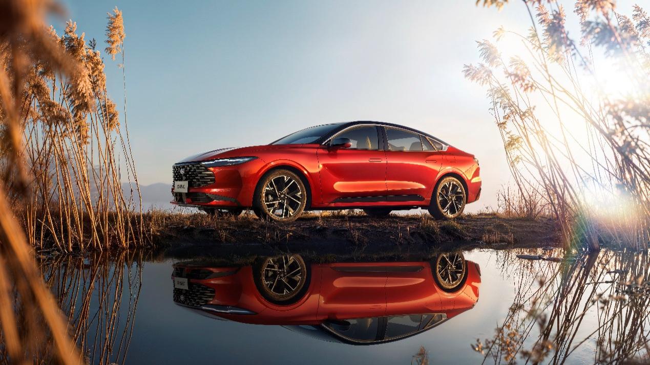 14.98万元起！搭载第五代2.0T EcoBoost®发动机，福特新蒙迪欧拉高同级性能标准