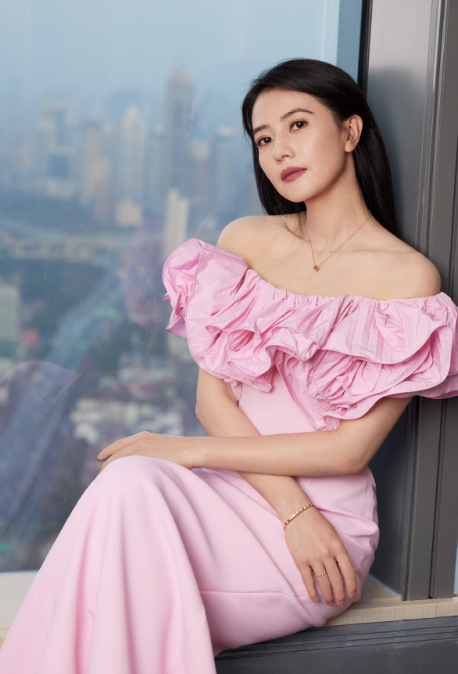 高圆圆的粉色礼服，超不错的，很可以！