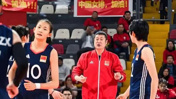 中国女排2大消息：赖亚文炮轰教练，惠若琪发声，赵勇被点名
