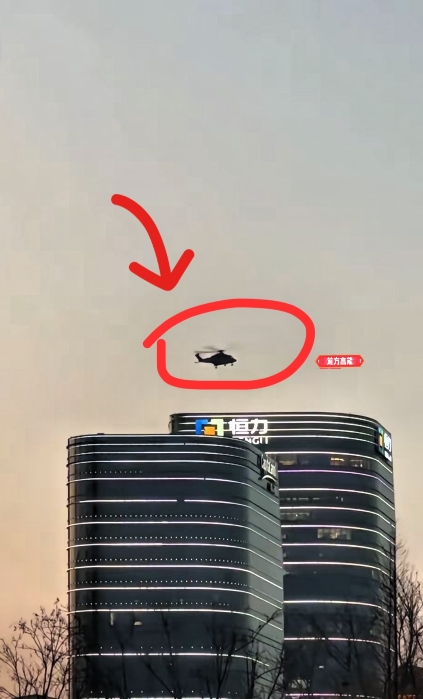 苏州昨天直升机失事，结果是路人被飞机坠落死亡，说起来这个路人真倒霉啊，那么这个请