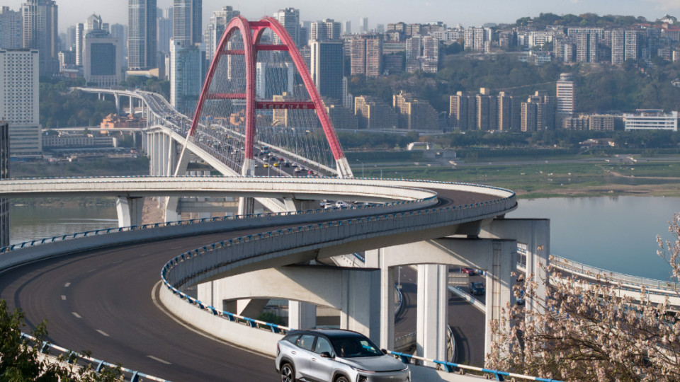 混动也亲民：银河L7 EM-i起售价11.18万，价格到位、政策到位