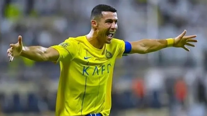 近日，前海港队在比赛中迎来了一个令人振