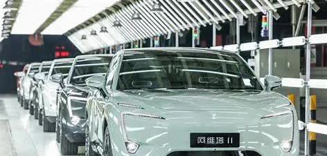 说实话，阿维塔这事儿我是真没弄明白。

从公关的角度来讲，企业实际上没必要去
