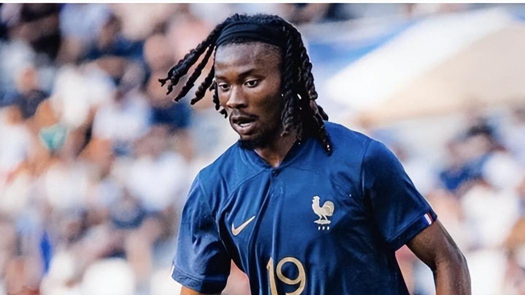 24岁法国中场天才闪耀意甲