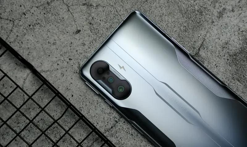 红魔11 Pro Series被爆出，8000mAh±大电池！
今天，红魔11 