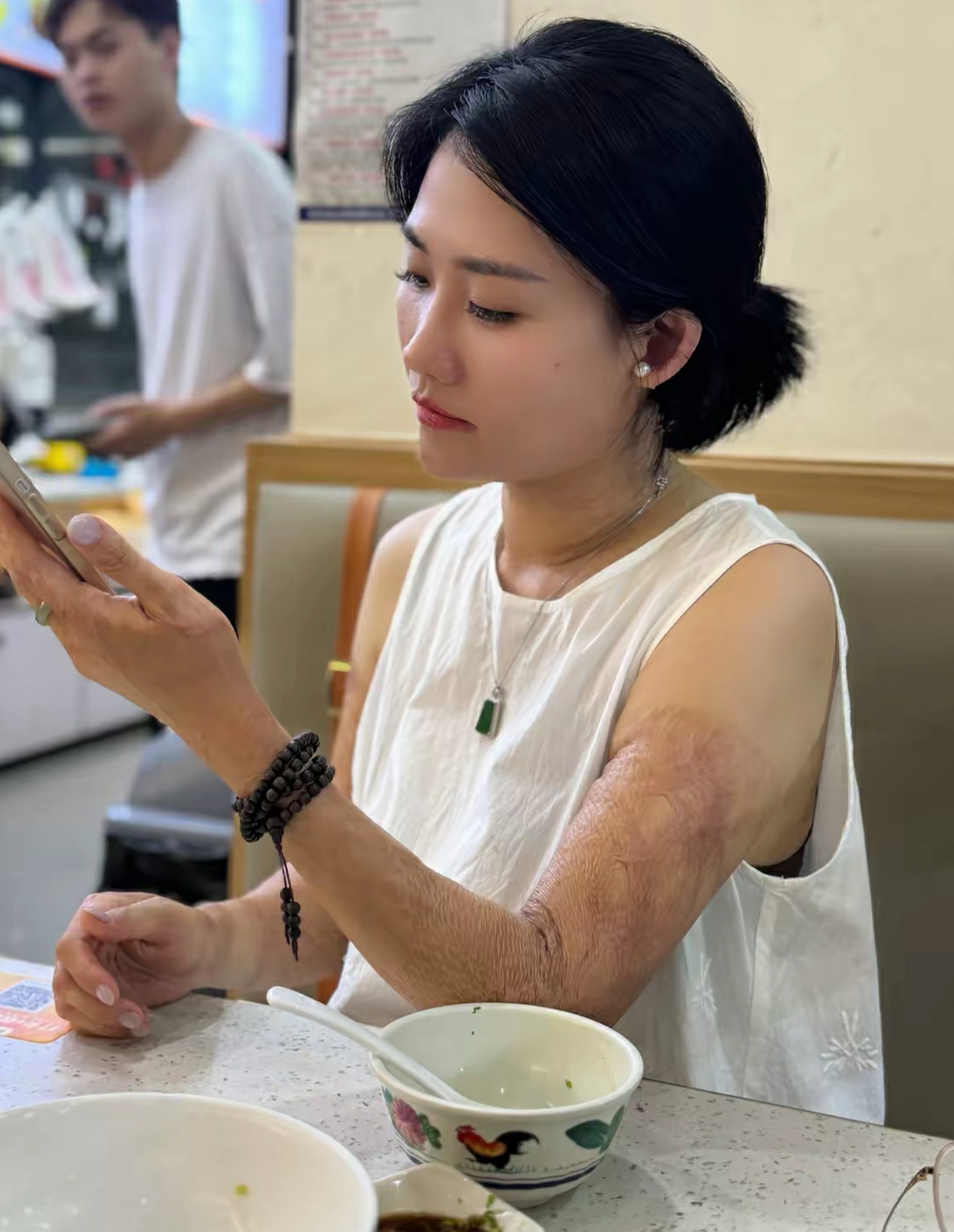 会不会是洗纹身洗的？