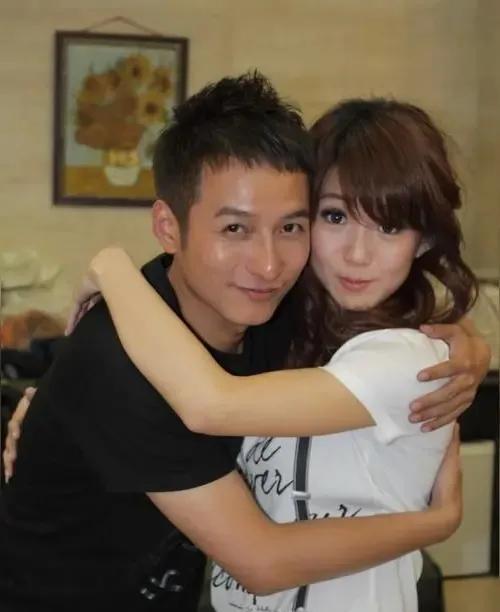 李丹妮李维嘉#李维嘉# #李维毅# #李维纲# #李维平# #李维枫# 
在娱乐