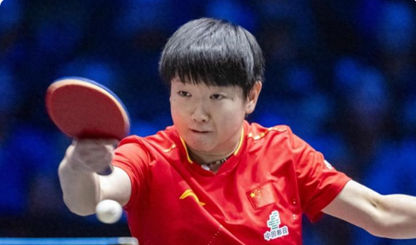 逆转 + 零封！王曼昱破削球、孙颖莎复仇张本美和，国乒姑娘用一场大胜撕碎 “王朝崩塌” 质疑