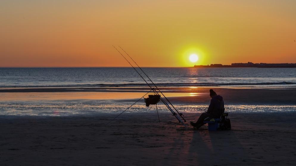 中年以后，这四件事上不必太大方，生活更从容