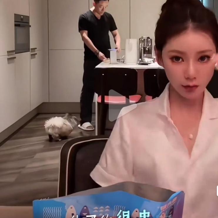 马筱梅直播透露，结婚老公买的婚房是缦合北京，搜了下这房子真是太牛了，好像得一次性