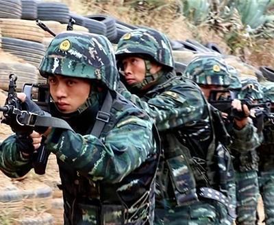 “欢迎你们参加国际特种兵竞赛，不过中国特种兵不如欧美特种兵，重在参与就好。”20