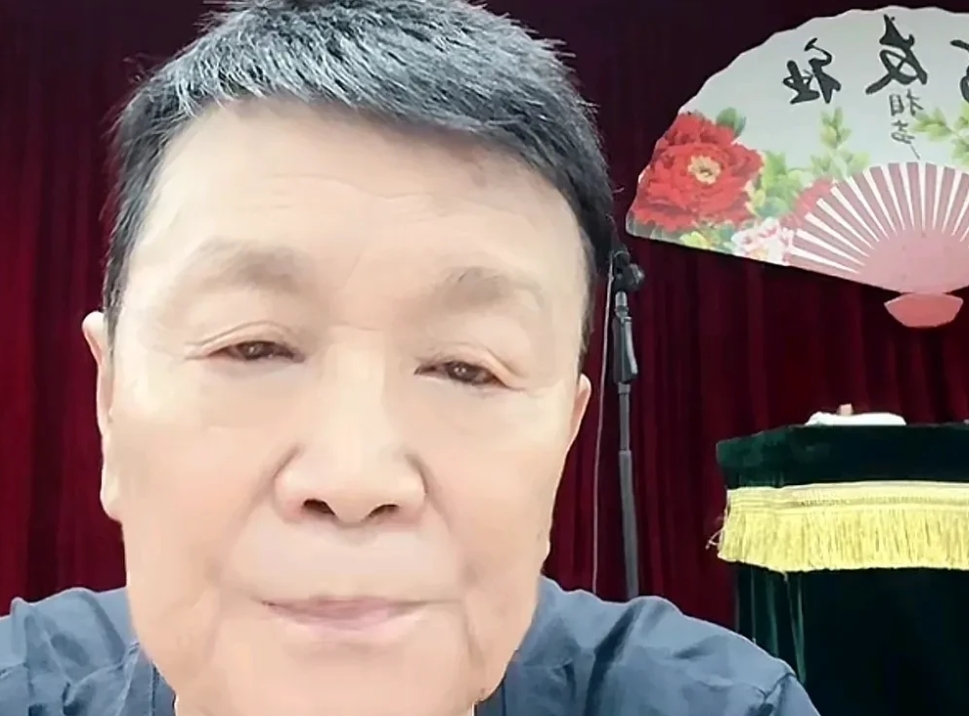 今天衡小珍直播，直言不讳的说，脱口秀强占了相声市场，一句一个大环境不好，西安人手