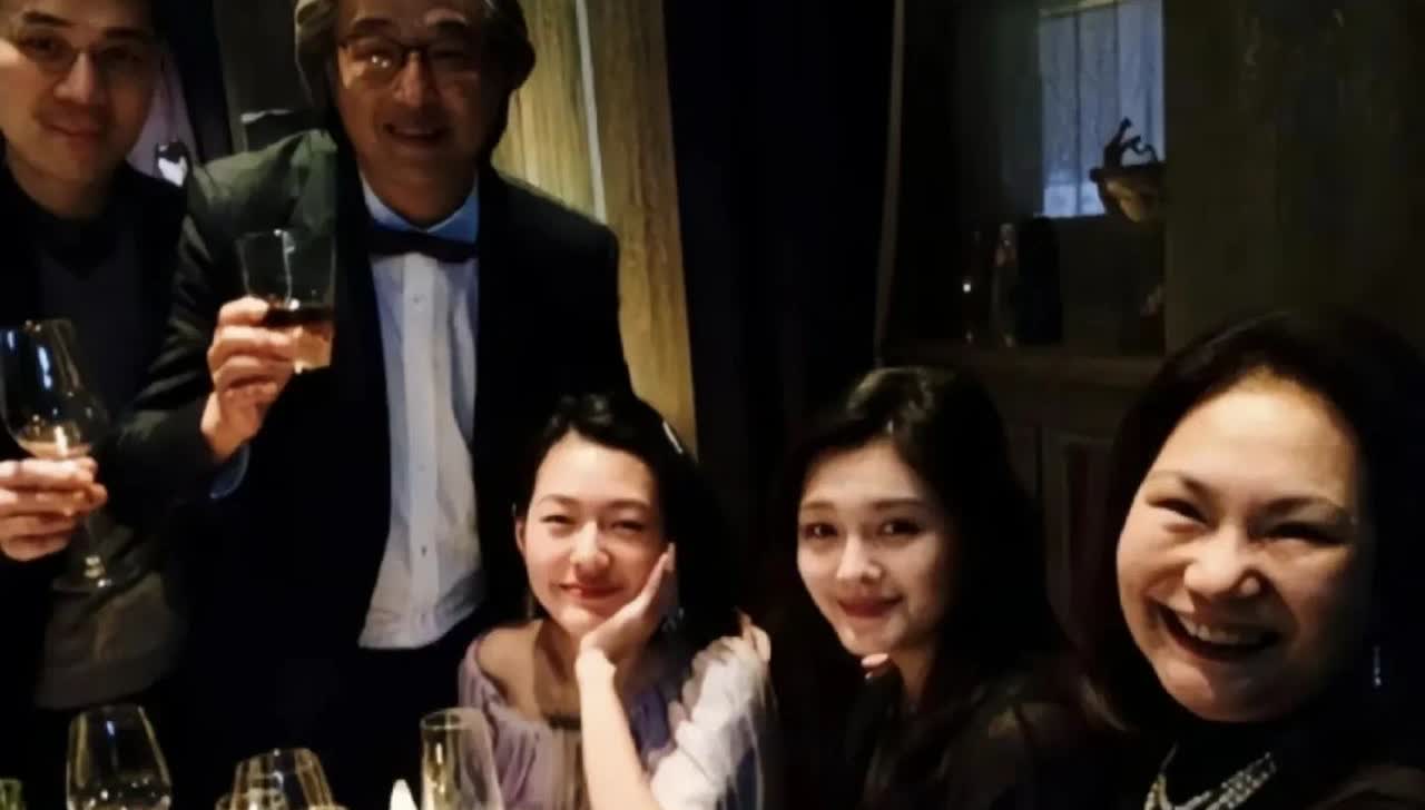 小s再接受不了姐姐走了，她也是成年人，有自己的孩子，有自己的人生。

她有其
