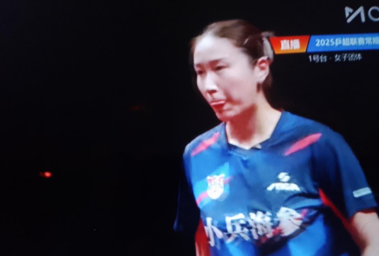 山东鲁能女双先拿下一盘，王艺迪今天休息。
#万能生活指南# 
王曼昱/钱天一再次