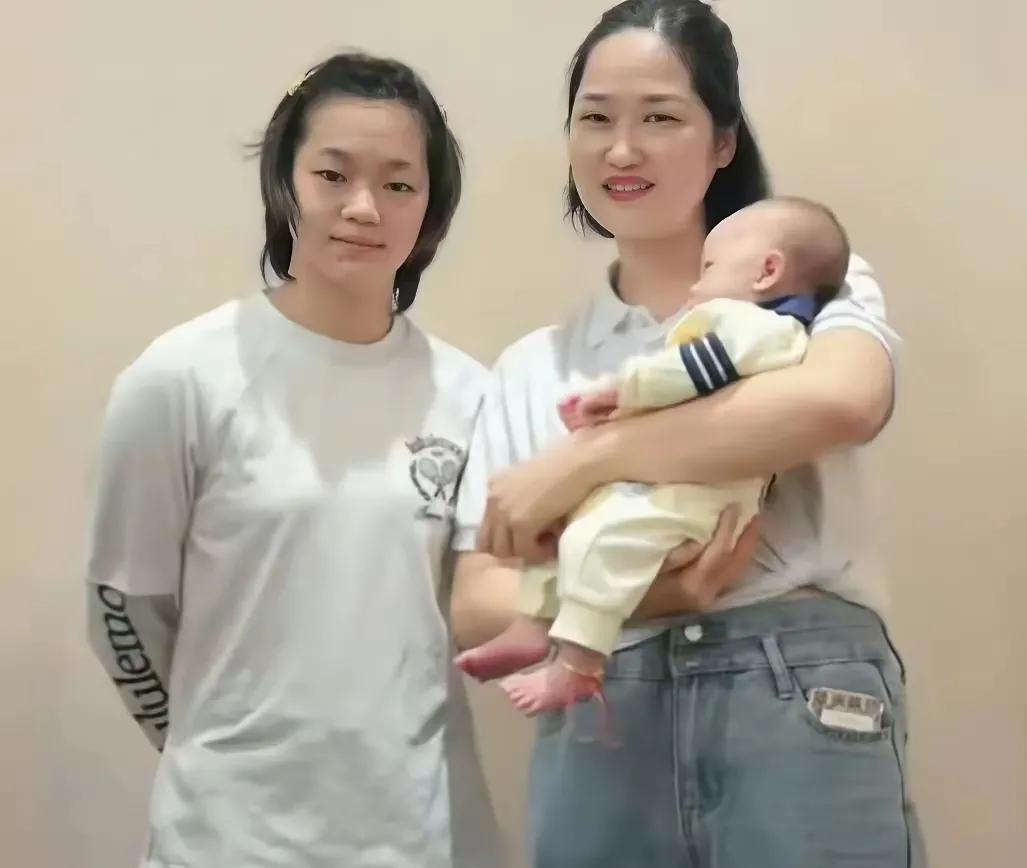 全红婵的近照遭恶意P图，实在过分。
技巧类项目的女运动员，发育期要重新适应身体，