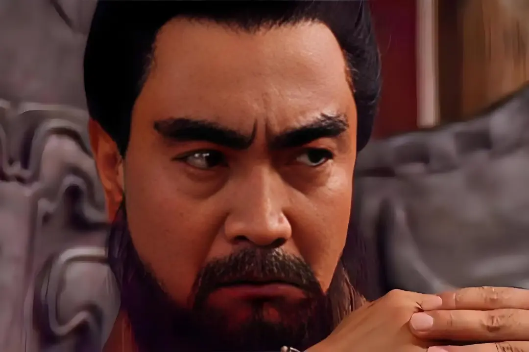 为什么很多人为曹操洗白，诋毁刘备？