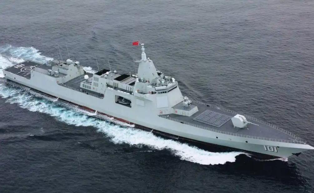 航母为什么非得带飞机，难道不能直接装满导弹吗？
其实中国在某种程度上，就有着类似