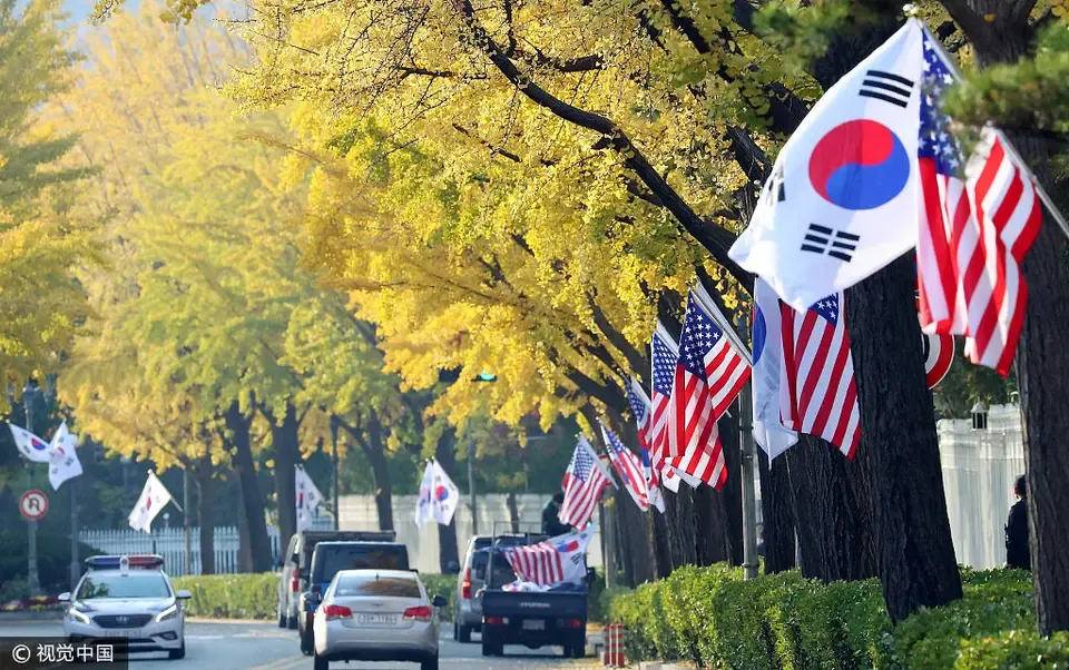特朗普开出对韩国豁免关税的条件，负担驻韩美军每年100亿美元的费用
据《华盛顿邮
