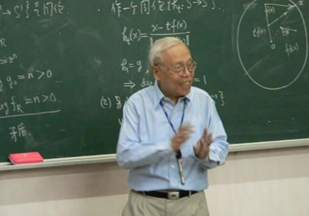 语出惊人！87岁姜伯驹院士直言：“不是别人要卡我们的脖子，而是我们用教育卡住了自