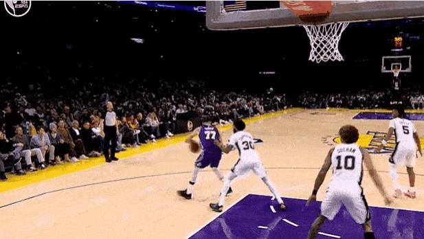 魔法时刻！东契奇展现大师级传球，助飞海斯双手暴扣