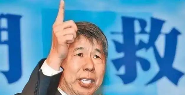 .张亚中这回是真没客气，直接对着国民党的 “权贵圈” 开炮！
赵少康不是说他 “