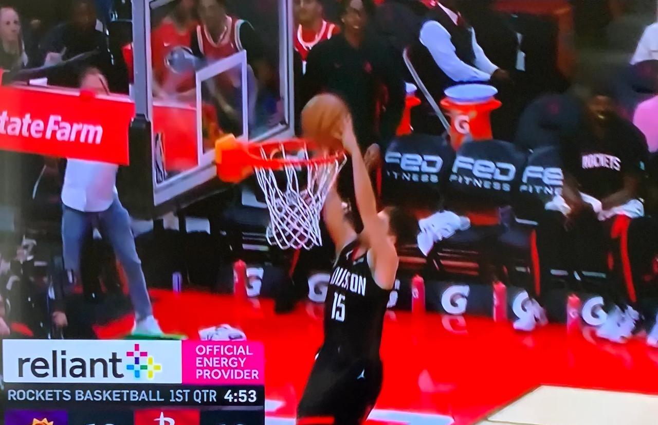 #2025-26赛季NBA常规赛#
北京时间1月6日，NBA常规赛火箭主场迎战太