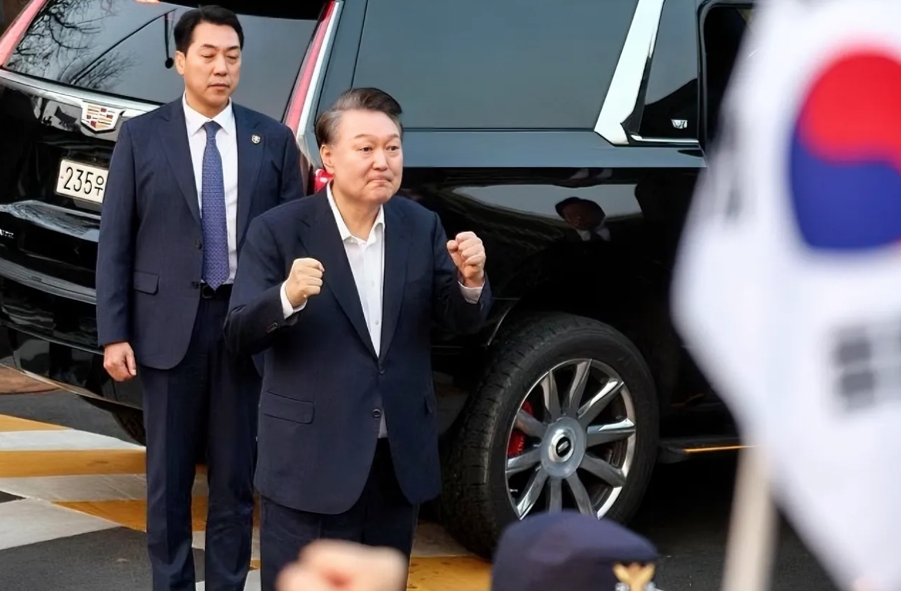 接受结果！韩国执政党表态
当地时间16日，韩国执政党国民力量党权性东对外表示，党