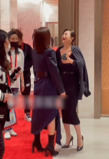 朱媛媛结婚纪念日将近，她对女儿的爱满溢