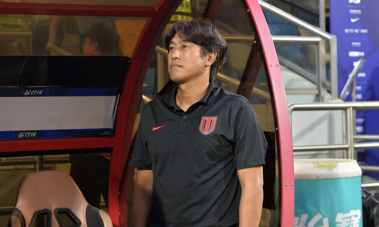 成都蓉城的现状相当于放弃了争冠，那么可以重点考虑一下足协杯。当然，前提是要把徐正