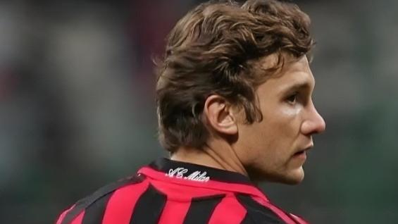 舍甫琴科有多传奇？2600万加盟AC米兰，24球夺金靴再捧金球奖？