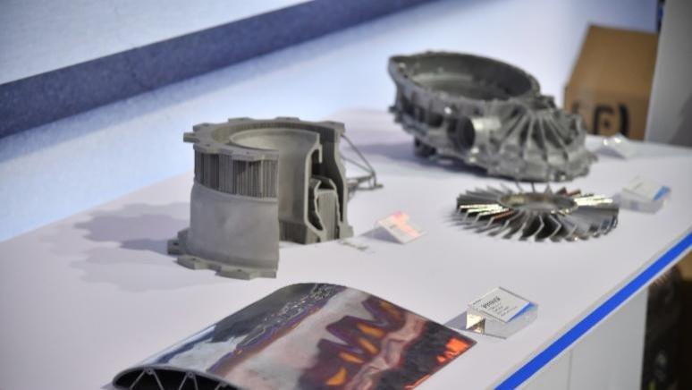 工业3D打印机如何应用于3C电子、医疗、鞋业等多领域生产