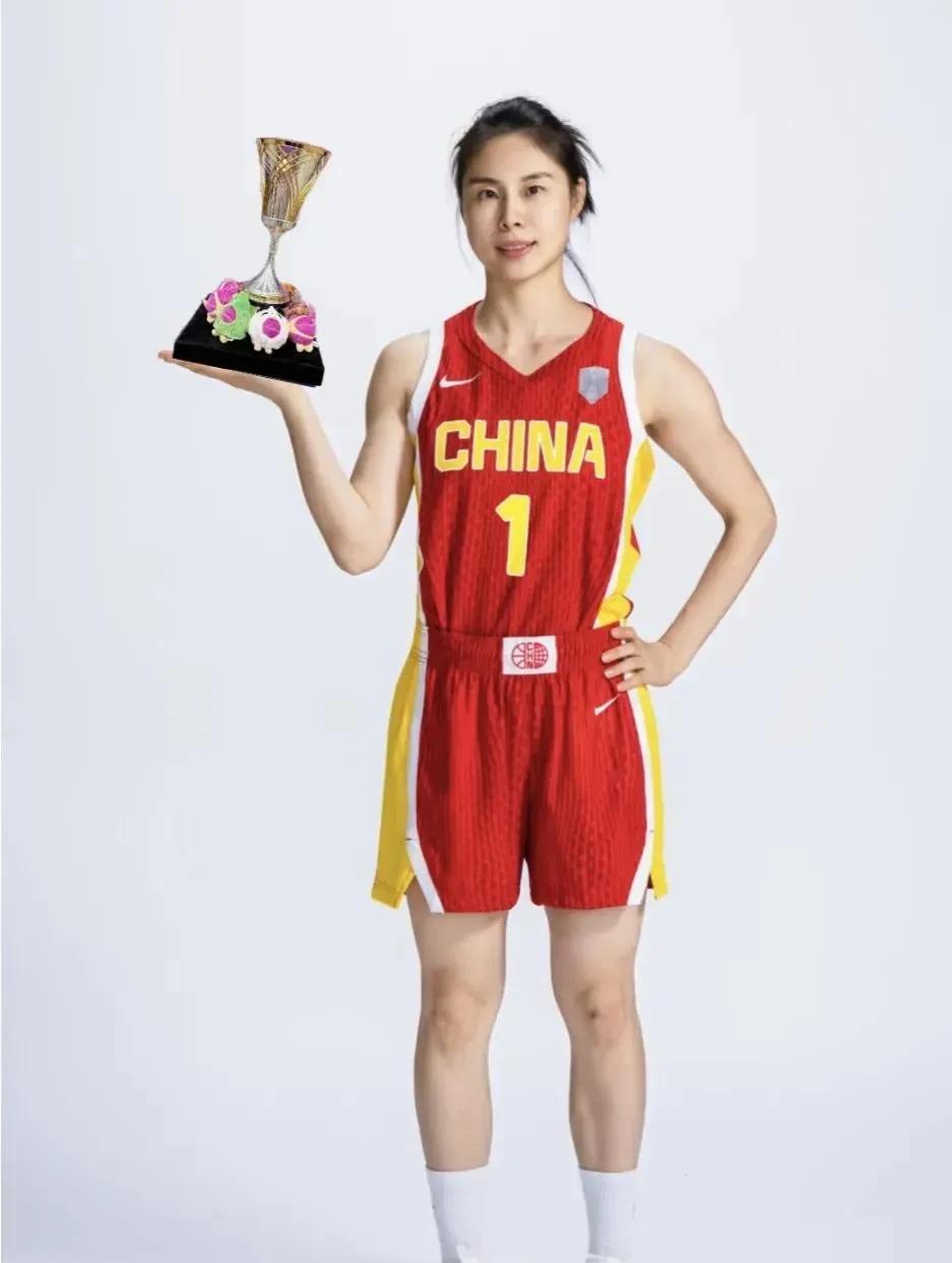 恕我直言，亚洲杯女篮91-69韩国队揭示3个不争的事实:
2、本场比赛王思雨和韩