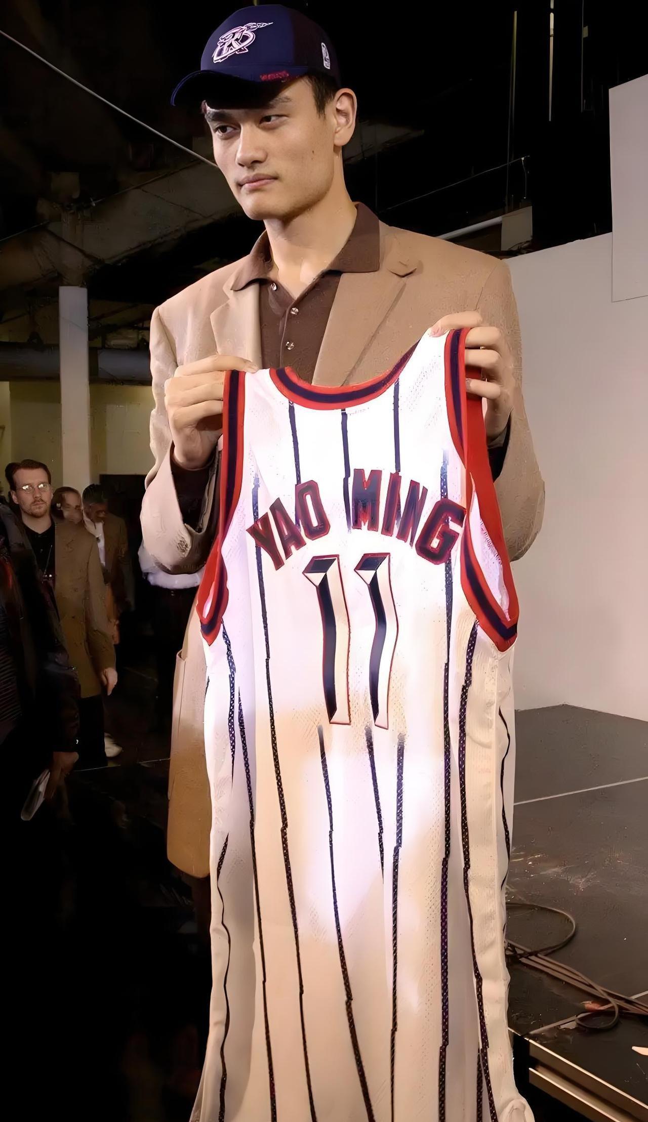 历届NBA状元名单：（1947-2025年）
这些人
有多少成为了超巨？
有多少