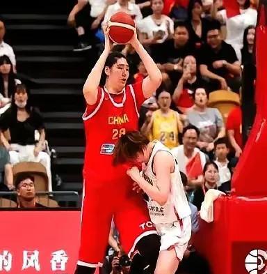 #英日军舰为何在此时接连过航台海#
英国佬、小日本也太嚣张！太目中无人了！