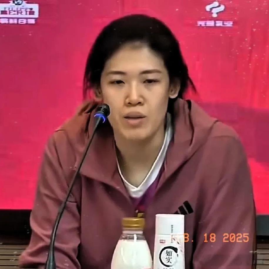 李盈莹休赛，天津女排因祸得福
一、年轻主攻手得到充分的摔打，无论是刘美君还是陈博