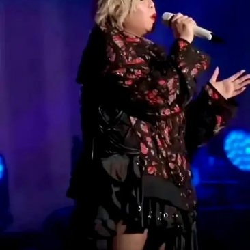 张惠妹怎么胖成这样了？如果不会影响身体健康，我倒是能接受，毕竟她是歌手，只要唱歌