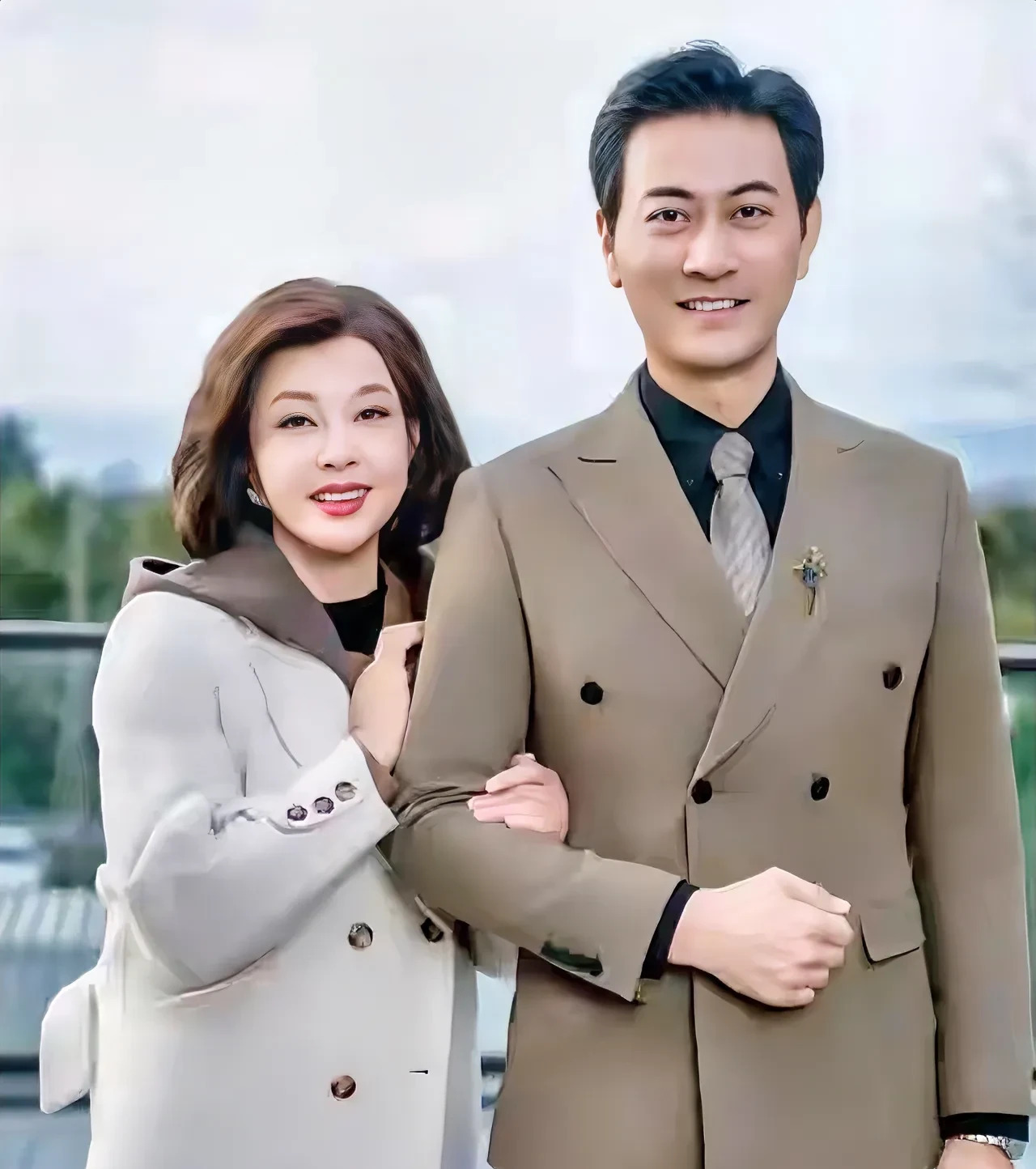 刘晓庆和小男友演母子恋











不敢相信！75岁的刘晓庆竟然和一个